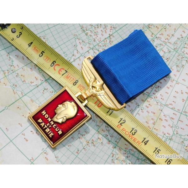 RARE MEDAILLE AERONAUTIQUE - ARMEE DE L'AIR - ETAT 100% NEUF