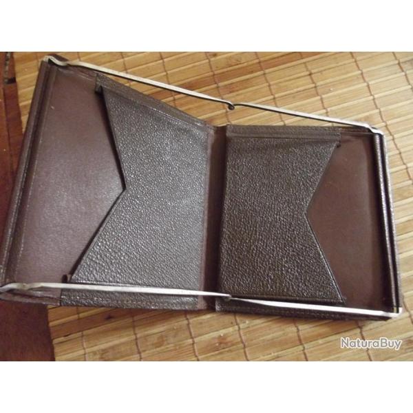 A SAISIR - Tr�s bel ancien �tui � cigarettes en tr�s bon �tat