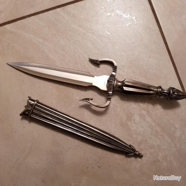 Belle Replique dague m�di�vale tout metal 37cm