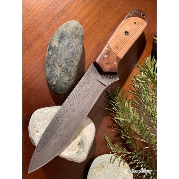 Solide Couteau  Palissandre et Teck, lame damas 4 mm ! Full Tang.