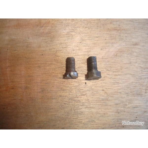 VIS DE MAINTIEND DU RESSORT DU POUSSOIR D'OUVERTURE