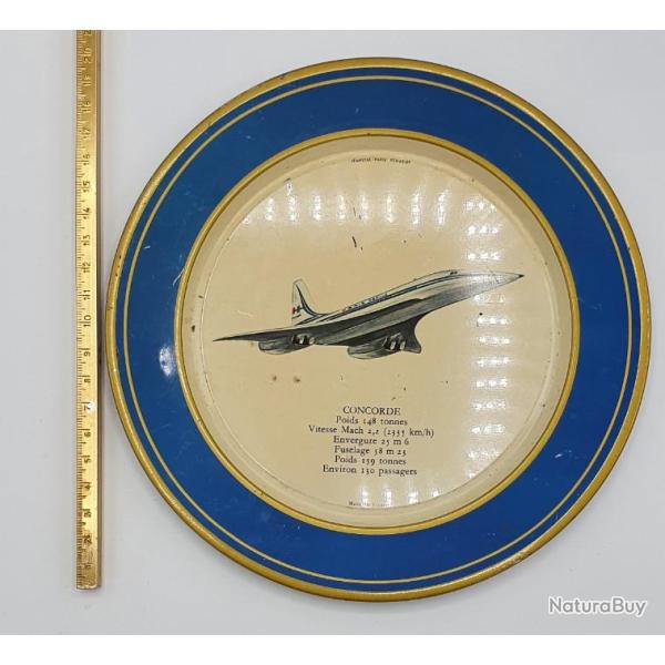 Petite assiette d�corative tout m�tal "Concorde".