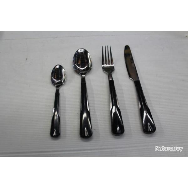 SERVICE 4 PIECES MARQUE ALBERT DE THIERS MODELE NEW PARIS