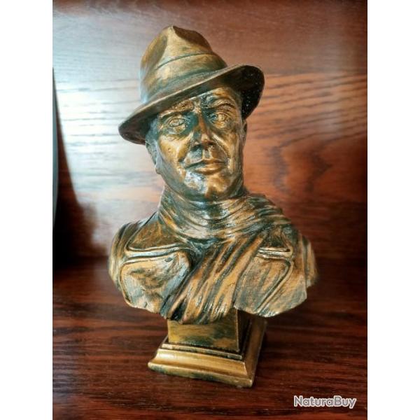 Buste de Jean Moulin H�ros de la r�sistance Fran�aise