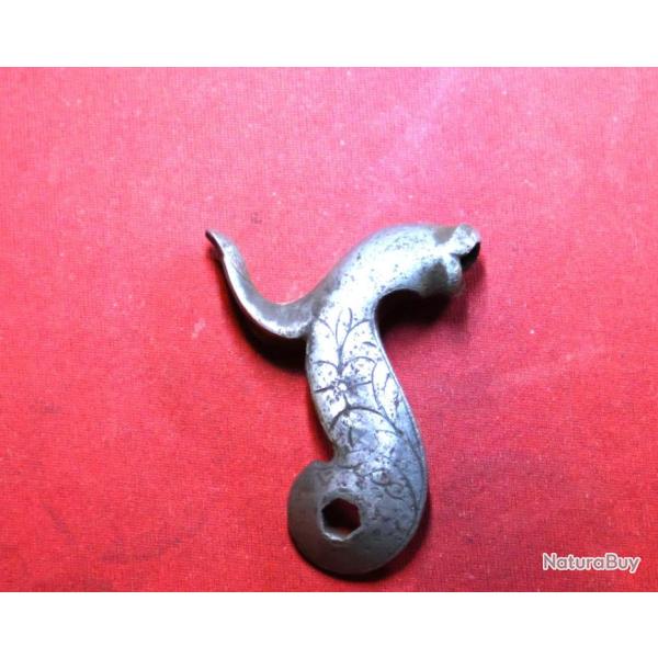 Chien  � percussion pr� 1890  CH20 A 'model  � 6 pans'