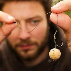 HAMECONS MONTES KORDA WIDE GAPE DARK MATTER CARP RIG BARBED PAR 1 Taille 2