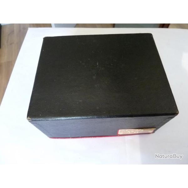 Moulinet Mitchell 300 pick-up premier   mod�le en TBE avec une  deuxi�me bobine et boite d'origine