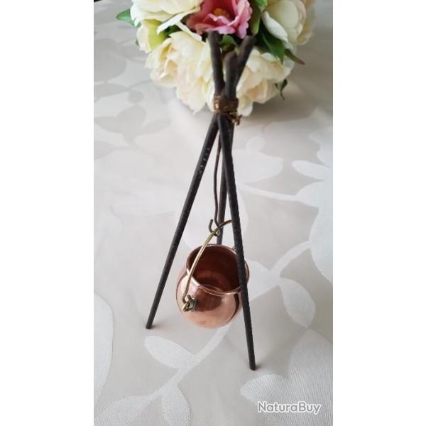 TREPIED MINIATURE POUR DCO AVEC SA MARMITE EN CUIVRE