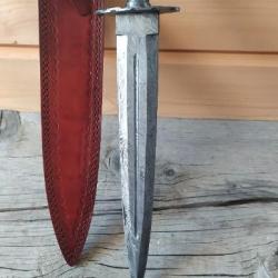 &Eacute;p&eacute;e courte en Damas Construction monobloc en Damas Etui en Cuir