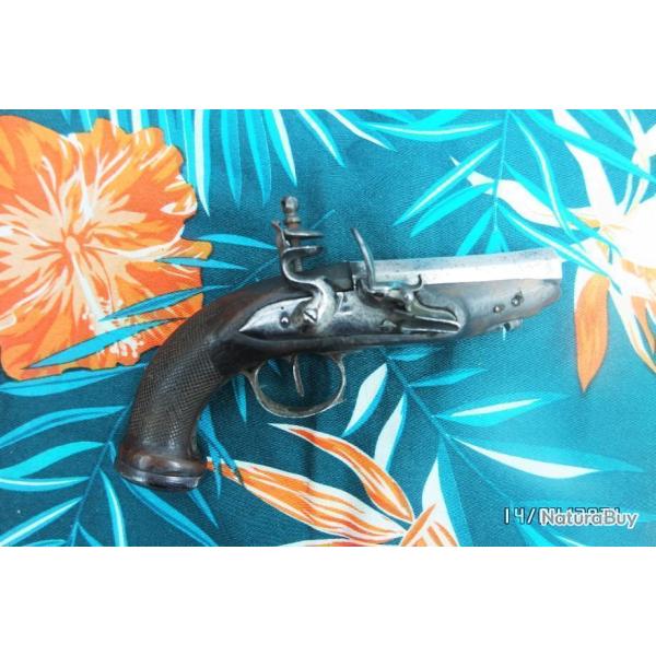 Pistolet � silex 1780 poin�onn�  lauriers et palmette de ST Etienne    (livraison par Happy post 15�