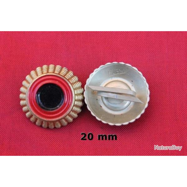 Rondache en m�tal avec lamelles pour casquette de la Bundeswehr 4a.