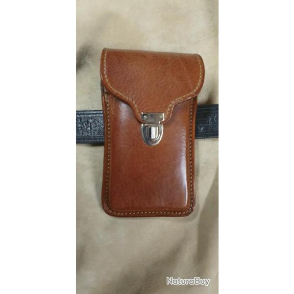 Porte chargeur discret en cuir doubl� CZ shadow ou Galaxy S9 fermeture �colier