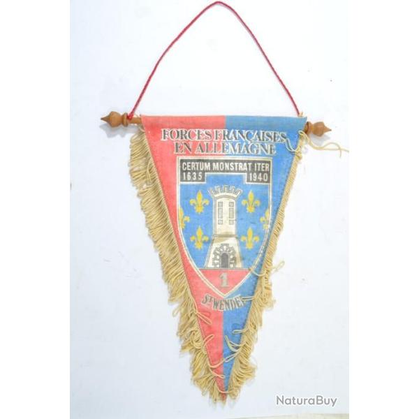 Fanion 1 RC 1er r�giment de cuirassiers Forces Fran�aises en Allemagne, St Wendel