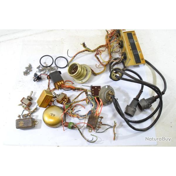 Lot de pices pour telephone amricain C-434 GRC, annes 1960 - 1970. USA Vietnam