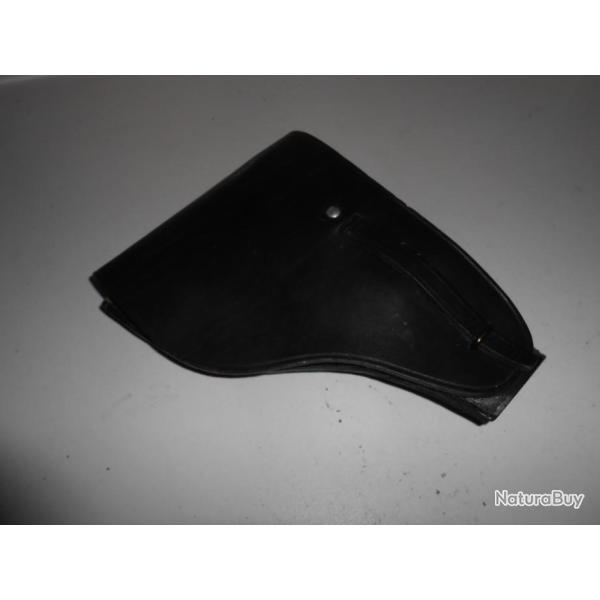 WWll holster pour pistolet allemand ???