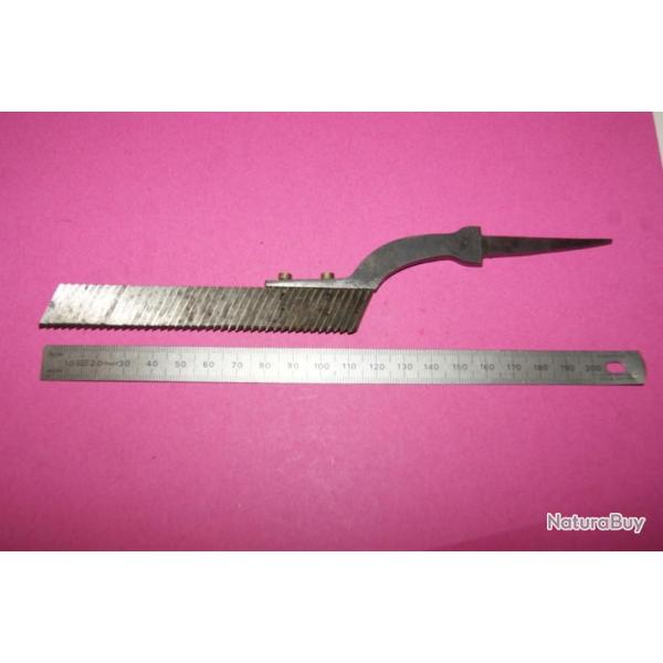 �couanne ARMURIER 1/2 ronde epaisseur 4mm pour dresser les canons  - VENDU PAR JEPERCUTE (D21F10)