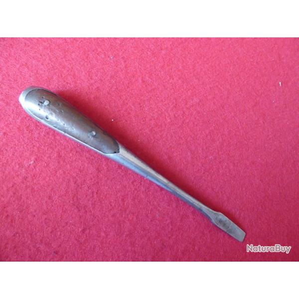 tournevis ancien panne de 8mm manche bois  rivet