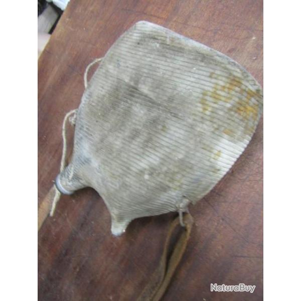 ersatz tr�s curieux r�emploi tissu velour c�tel� gourde arm�e premi�re guerre ww1 poilu casque bleu