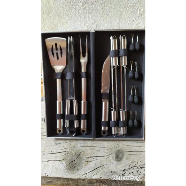 PRADEL EXCELLENCE THIERS VALISE METAL BARBECUE 16 PIECES 1w