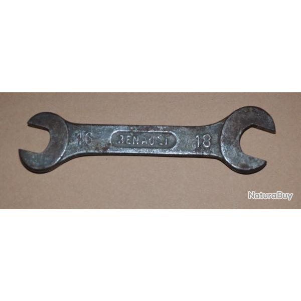 Cle plate lot de bord Renault ancienne