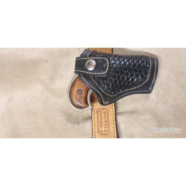 Holster en cuir doubl� pour pistol Derringer format Denix de couleur noir