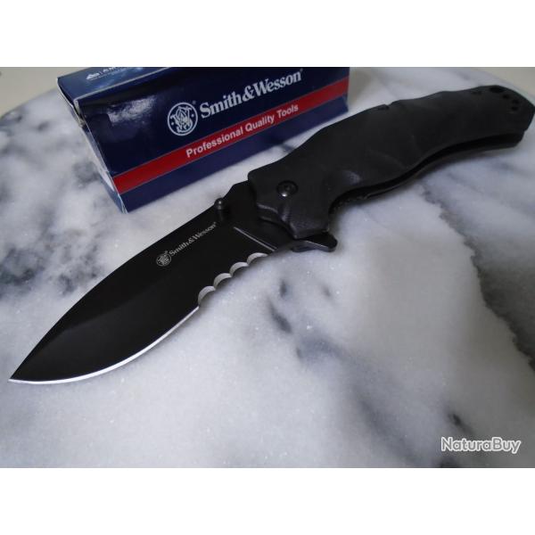 Couteau Smith&Wesson Black Ops Recurve A/O Lame Acier 8Cr13MoV Manche G10 Linerlock Clip SW1147098