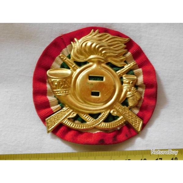 ANCIEN INSIGNE CASQUE + CASQUETTE ITALIA ITALIE ???