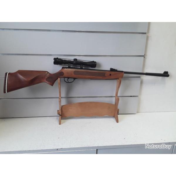 CARABINE � PLOMBS HATSAN STRIKER 100X  CAL 4,5 19,9JOULES BOIS + LUNETTE 4X32