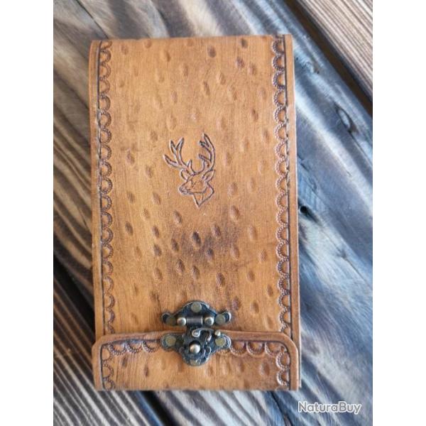 Bloc-note cuir � tannage v�g�tal motif cerf - fabrication d'artisan