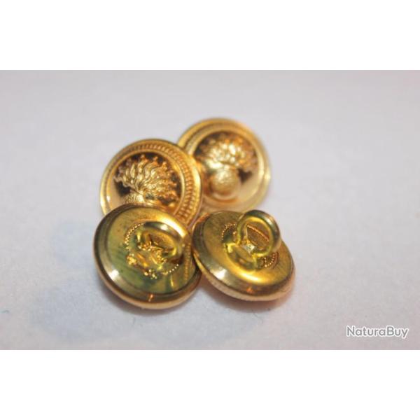 Lot de deux boutons  anneaux (15 mm) Infanterie Franaise ( prsentation recto/verso) N