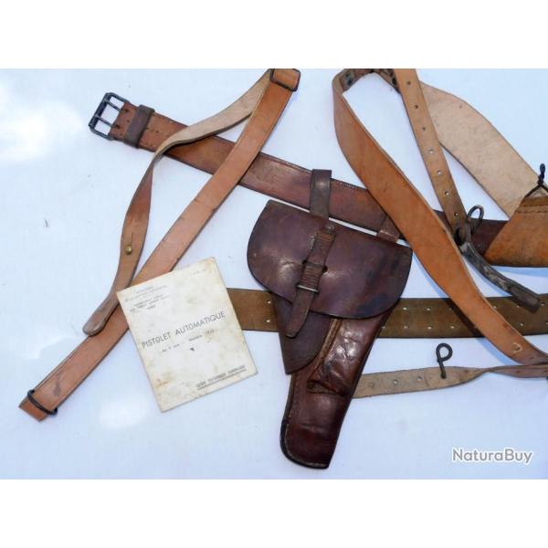 ETUI PISTOLET MAC 50 modle 1948 +  MANUEL dat 1951 + DRAGONNE + CEINTURON + TRIANGLE + BAUDRIER