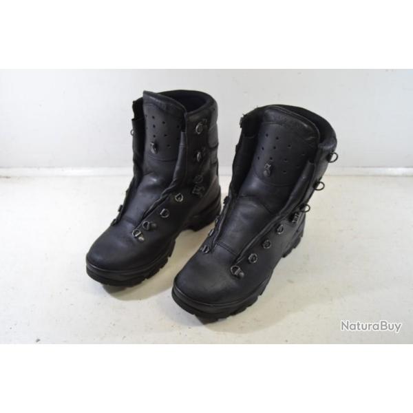 Chaussures de combat taille 40 Arme Franaise. Rangers Occasion. Chasse pche survie nature etc...
