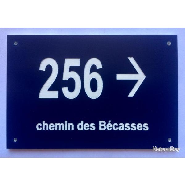 num�ro de rue et nom de rue personnalis� + fleche � droite plaque pvc format 100 x 150 mm fond BLEU