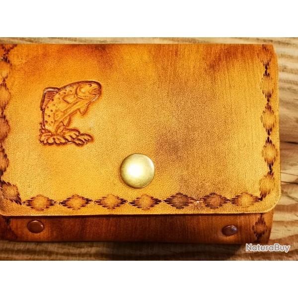 Portefeuille  leurres d'artisan en cuir estamp personnalisable