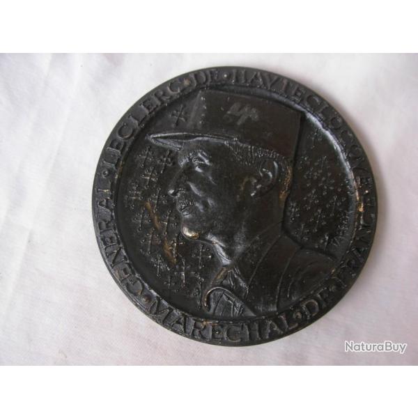 WW2 FRANCE PLAQUE COMMEMORATIVE " G�N�RAL LECLERC DE HAUTECLOQUE "  10.5 CM DE DIAM�TRE