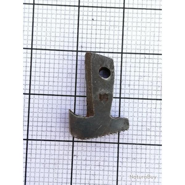 crochet de chargeur de pistolet 6.35  type unique � identifier (338)