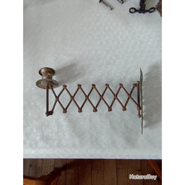 Vd ancien  porte bougie extencible  fixation murale