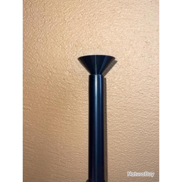 Entonnoir long noir ( 25 cm ) pour pistolet � poudre noire m�che, silex, percussion etc....