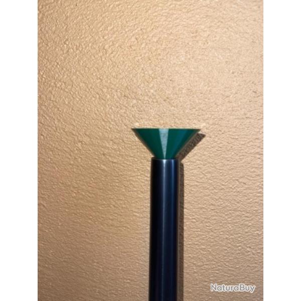Entonnoir long vert fonc� ( 25 cm ) pour pistolet � poudre noire m�che, silex, percussion etc....
