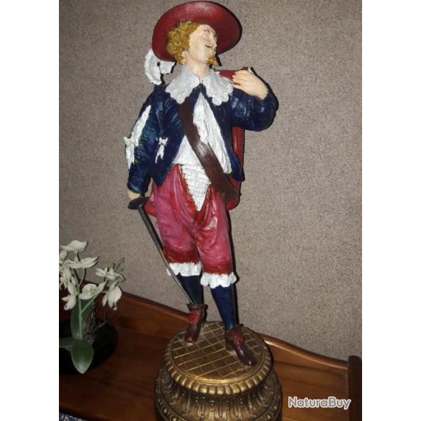 Le mousquetaire - tr�s beau r�gule de 45cm de belle facture et peint