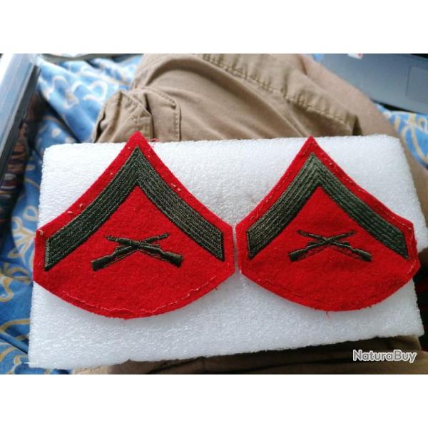 Paire de grades arm�e us FIRST CLASS KAKI/RED USMC original 1