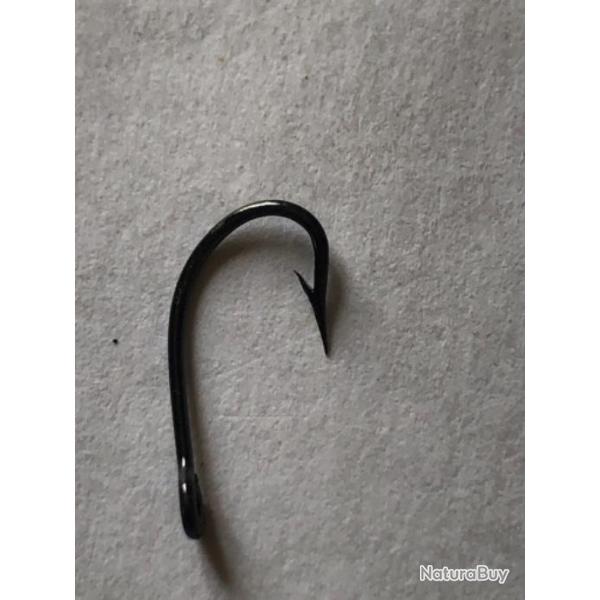 94 hame�on n 8 oeillet r�f 160b noir renvers� tige courte peche carnassier simple mustad