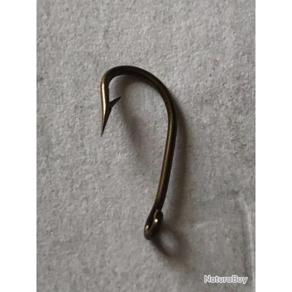 50 hame�on n 10 oeillet bronz� renvers� r�f 160c tige courte simple p�che carnassiers. mustad
