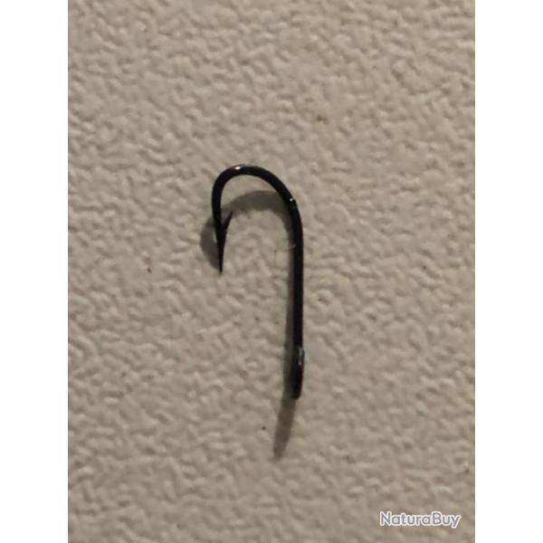 100 hame�on n 15 oeillet noir renvers� ref 125b tige longue simple. p�che carnassier mustad