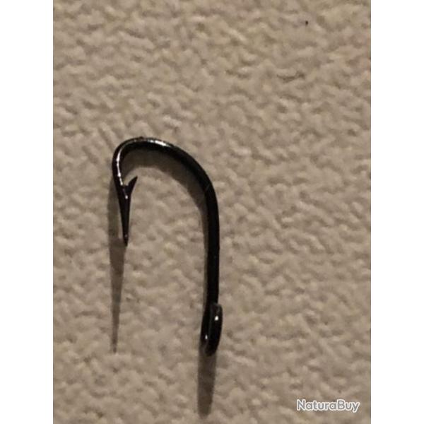 100 hame�on n 13 oeillet noir renvers� ref 160b tige moyenne.simple p�che rivi�re carnassier mustad