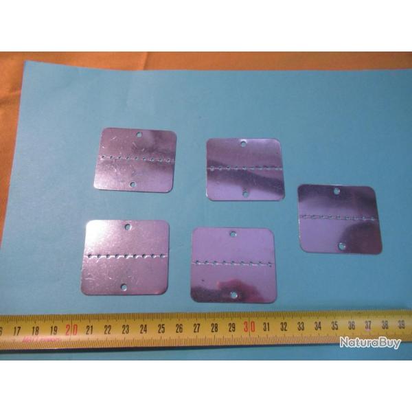 5 plaques.   Lot de 5 plaques  d'identits militaire,