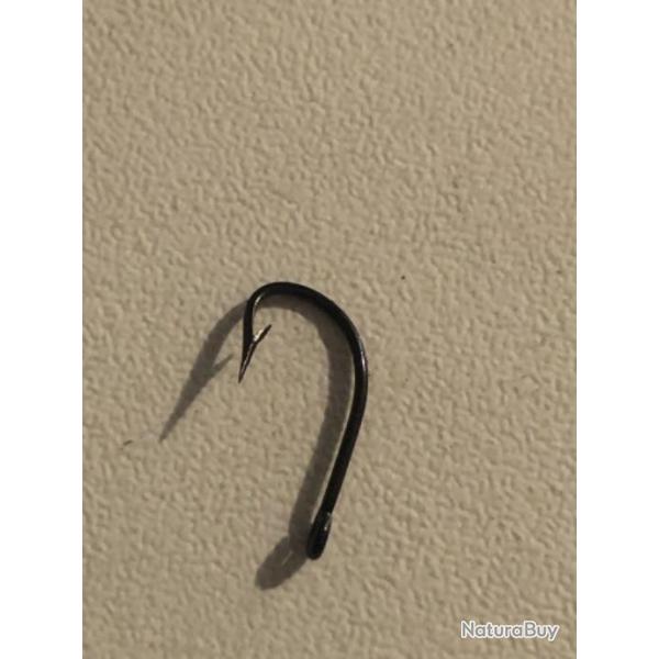 100 hame�on n 7 oeillet r�f 160b noir renvers� tige courte peche carnassier simple mustad