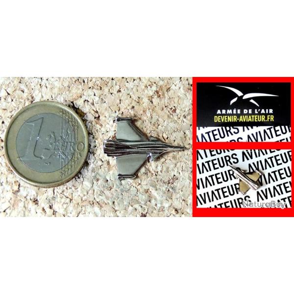 Pin's ARM�E DE L'AIR - Avion RAFALE en relief chrom� distribu� pour le recrutement - bo�te d'origine
