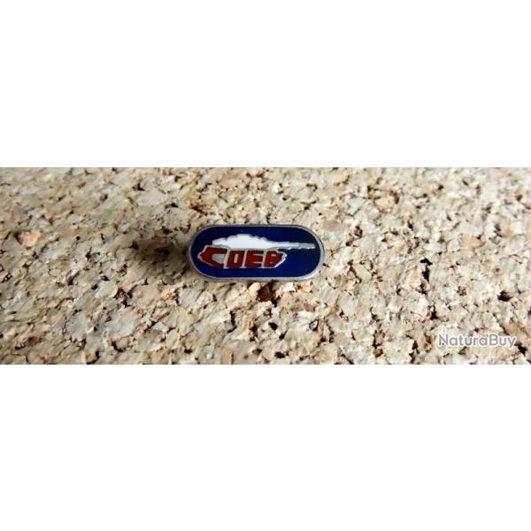 Pin's BLIND� CHAR D'ASSAUT - COEB sans le bandeau du Mus�e de SAUMUR - �mail � froid - fab inconnu