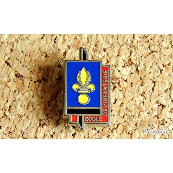 Pin's ECOLE MILITAIRE - Ecole de l'INFANTERIE - �mail � froid - fabricant BOUSSEMART